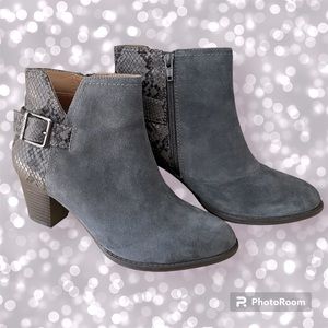 Vionic ankle boots